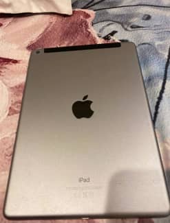  2018 Apple iPad (9.7-inch, WiFi + Cellular, 32GB