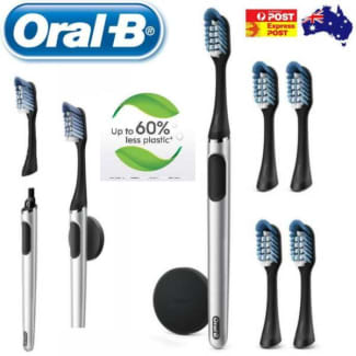 Oral-B Clic Manual Toothbrush, With 1 Replaceable Brush Head And Magnetic  Holder Matte Black