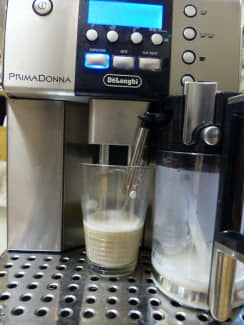 Delonghi Primadonna Expresso Cappuccino coffee machine made in