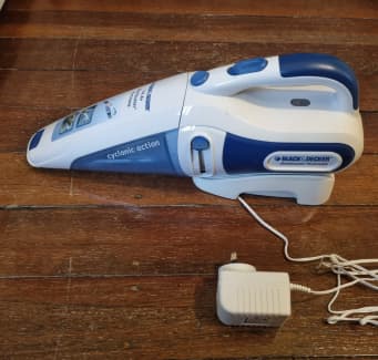 Black Decker 14.4V Cyclonic Action DustBuster. Needs new battery