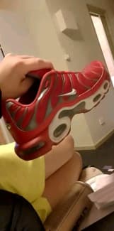 Air max plus outlet university red pure platinum