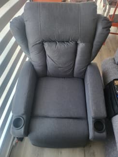 Electric recliner deals chair gumtree