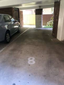 Garage parking space for rent near me for car & storage spot monthly