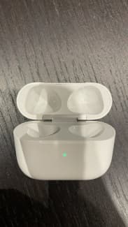 Apple AirPods (3rd generation) with lightning charging case