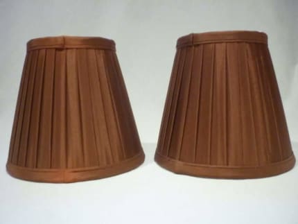 lamp shades that attach to the light bulb