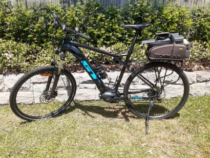 Gt transeo sport 700c deals hybrid bike 2020