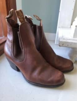 gumtree rm williams boots