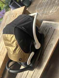 Maxi Cosi Mico AP Limited Edition baby capsule Car Seats in Happy Valley SA Gumtree Australia