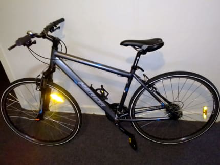 21 speed Merida crossway v10 mint condition. Men s Bicycles