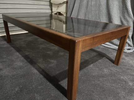 6 foot resin table