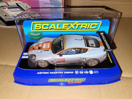 scalextric aston martin db9