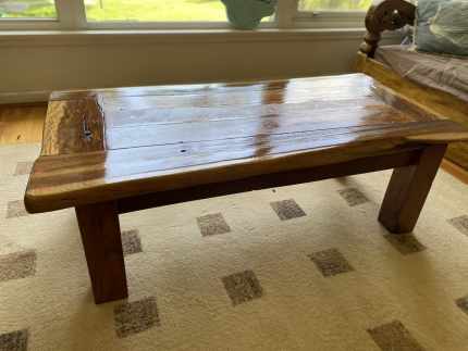 solid wood coffee table gumtree