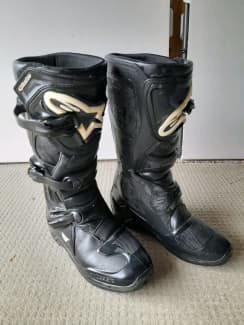 Dirt bike hotsell boots size 9