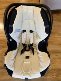 Maxi cosi capsule on sale gumtree