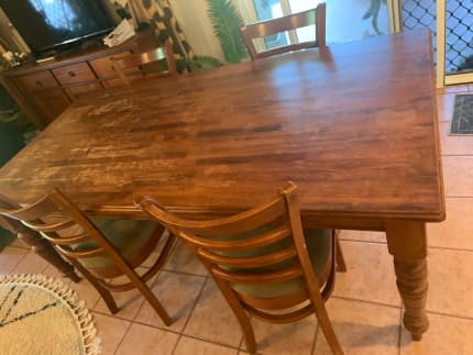 gumtree large dining table