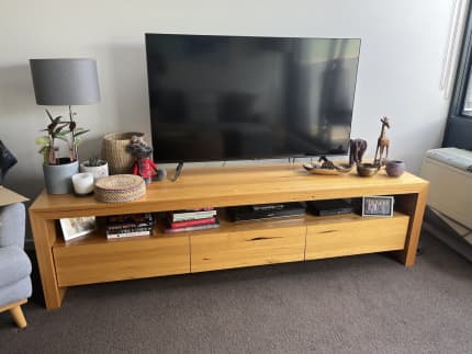 Gumtree shop entertainment unit