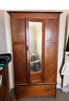 Gumtree deals antique wardrobe