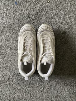 How to hotsell clean white 97s