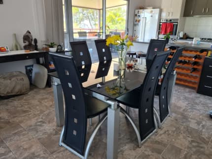 gumtree dining room furniture