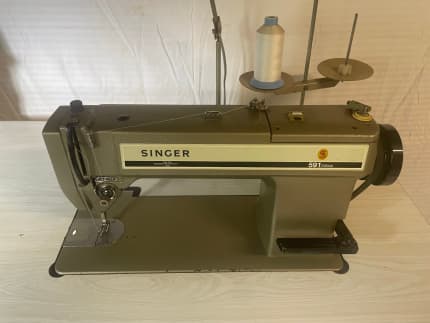 Singer 591 Sewing Machine