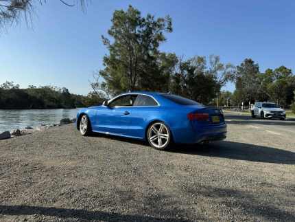 2009 Audi s5 6sp manual 4.3l v8 May swap Ashtonfield Maitland Area Preview