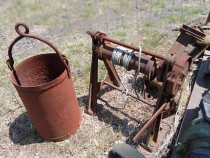 antique bucket and winch garden display, blacksmith made bucket