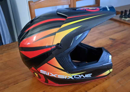 SIXSIXONE 661 full face helmet plus Qld BMX padded Helmet Carry