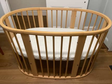 Stokke cot outlet gumtree