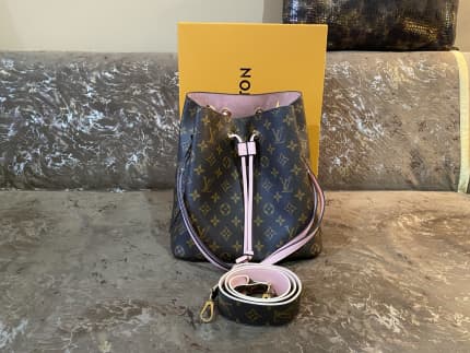 Lv bags online gumtree