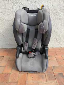 Maxi cosi car seat 6 months to 8 years Car Seats in Kaleen ACT Gumtree Australia