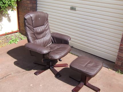 swivel rocking lounge chair