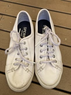 Sperry seacoast sales leather sneaker