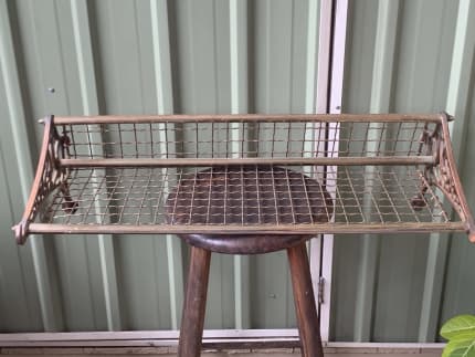 Railway carriage shelf hot sale