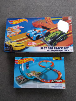 Hot wheels figure 8 best sale raceway cars