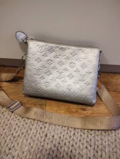 Pre-owned Louis Vuitton Coussin Pm Silver