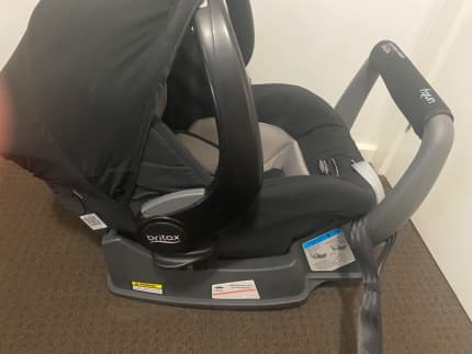 Britax unity hot sale neos capsule