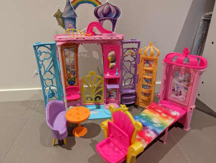 Barbie discount dreamtopia castle