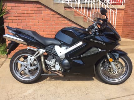 Vfr800 gumtree deals