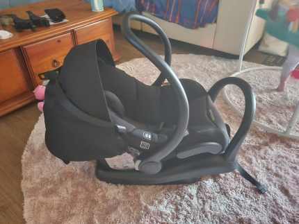 Baby capsule Baby Carriers in Beenleigh QLD Gumtree Australia