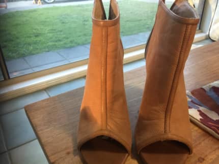 tony bianco peep toe boots