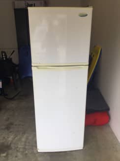 westinghouse 220 litre fridge