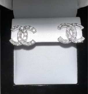 Gumtree hot sale diamond earrings