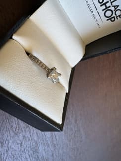 Wallace bishop hot sale engagement ring