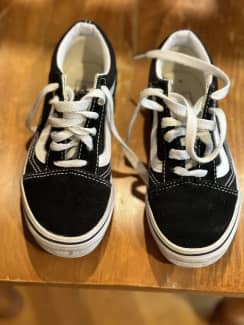 Vans kids outlet shoes size