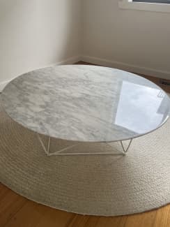 globewest como marble coffee table