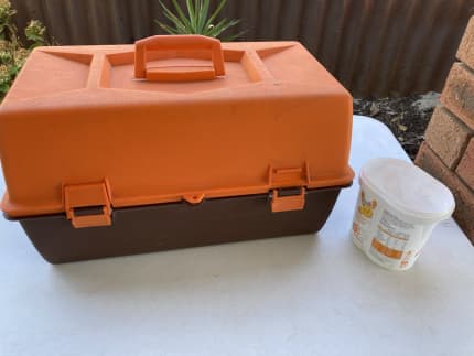 Fishing tackle box - base plus 3 cantilever trays