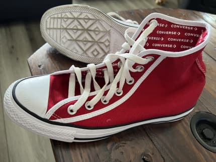 Red high top hot sale converse womens size 8