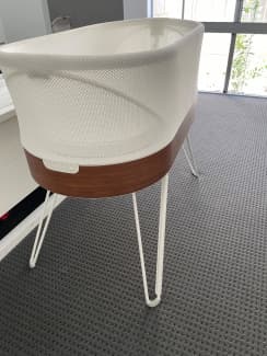 Snoo smart hot sale sleeper gumtree