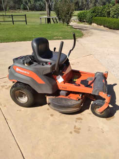 Z242e husqvarna hot sale