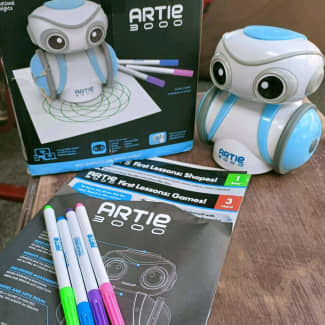 Artie 3000 The Coding Robot